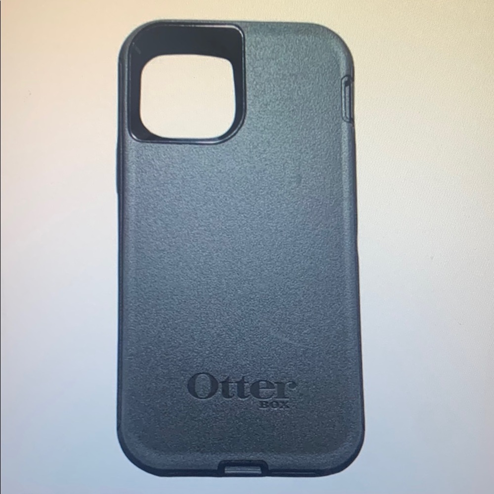 H1. Otterbox Defender Series Case iPhone 12/iPhone 12‎ Pro, Black Used Re-pack